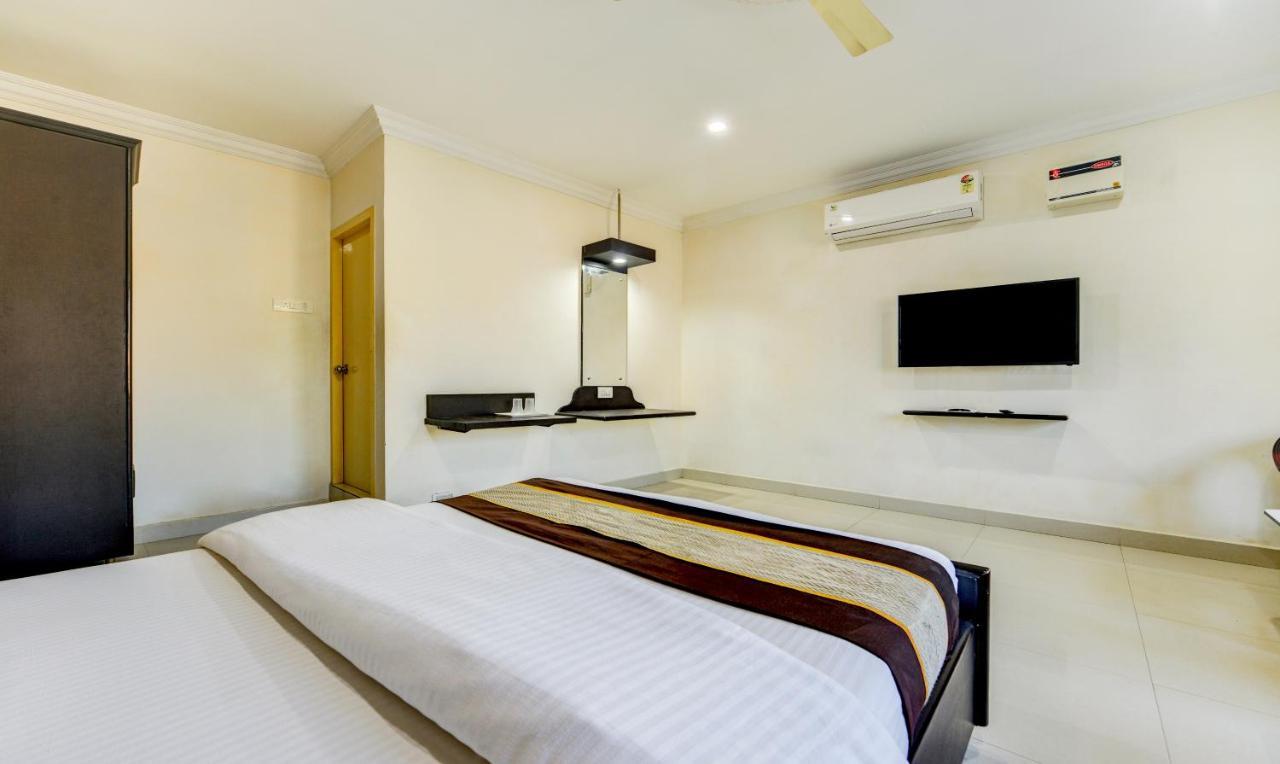 Madrasi Airport Hotel - Saibala Τσενάι Εξωτερικό φωτογραφία